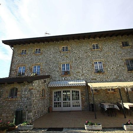 Albergo Julienne Arba Bagian luar foto