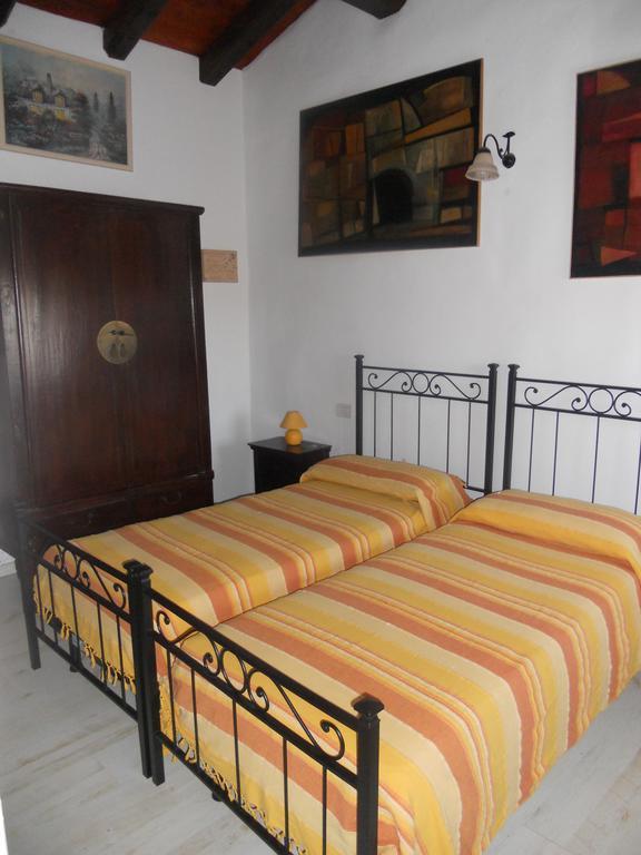Albergo Julienne Arba Bagian luar foto