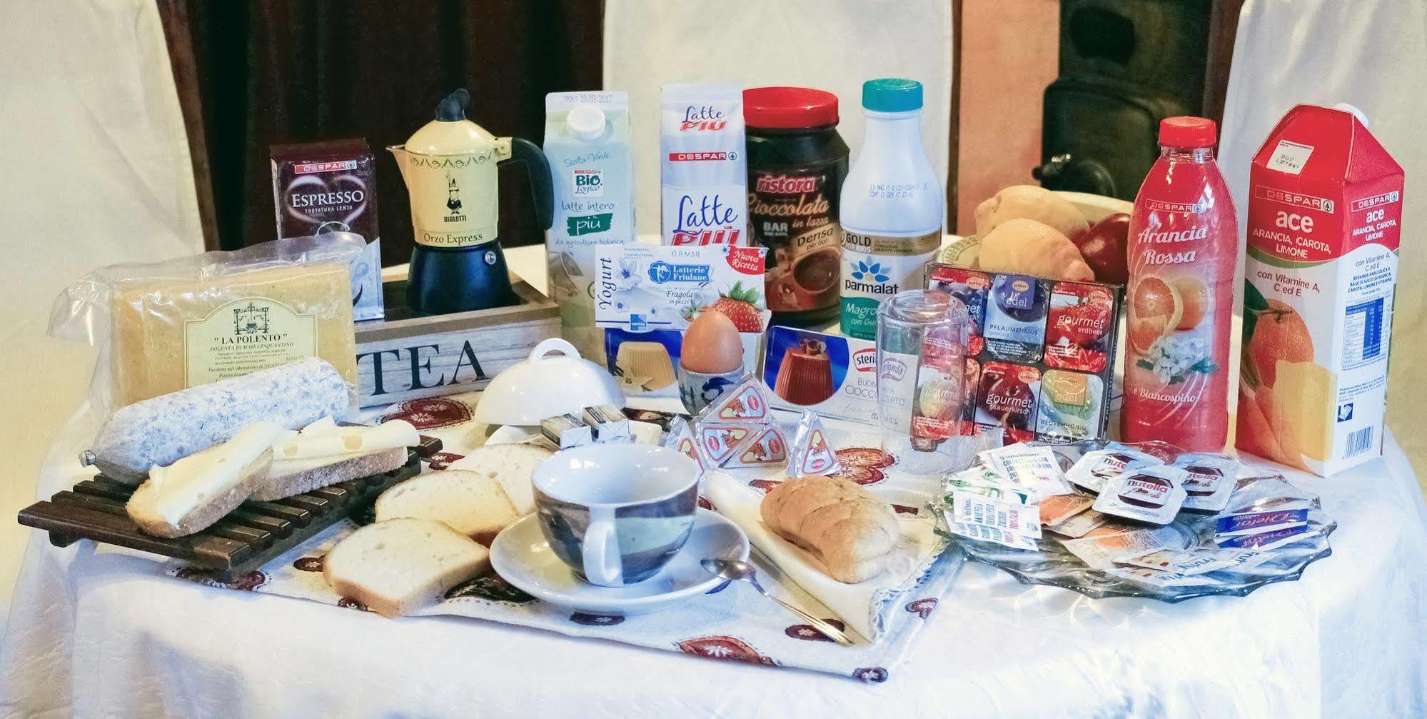Albergo Julienne Arba Bagian luar foto